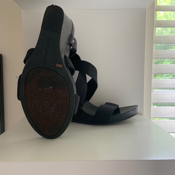 Sandals - Picture 4 of 5